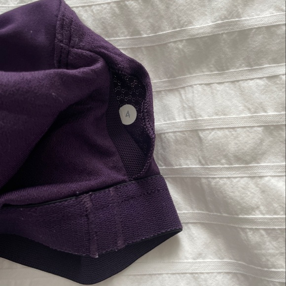 Lululemon Aria Tank II. Size 4 Color: Deep Zinfandel excellent condition - Picture 9 of 13